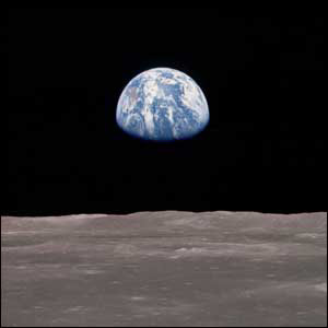 Earthrise Apollo 11